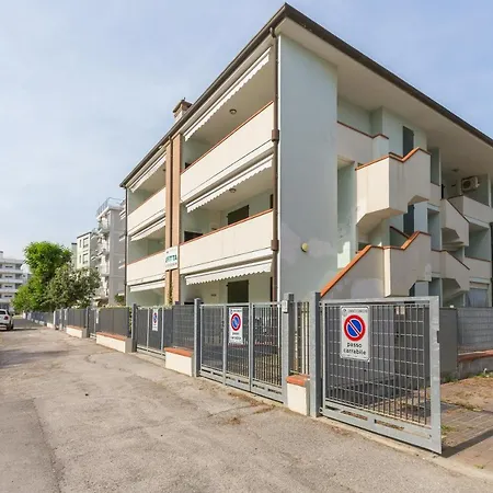 Smith 2a Διαμέρισμα Llido Degli Estensi